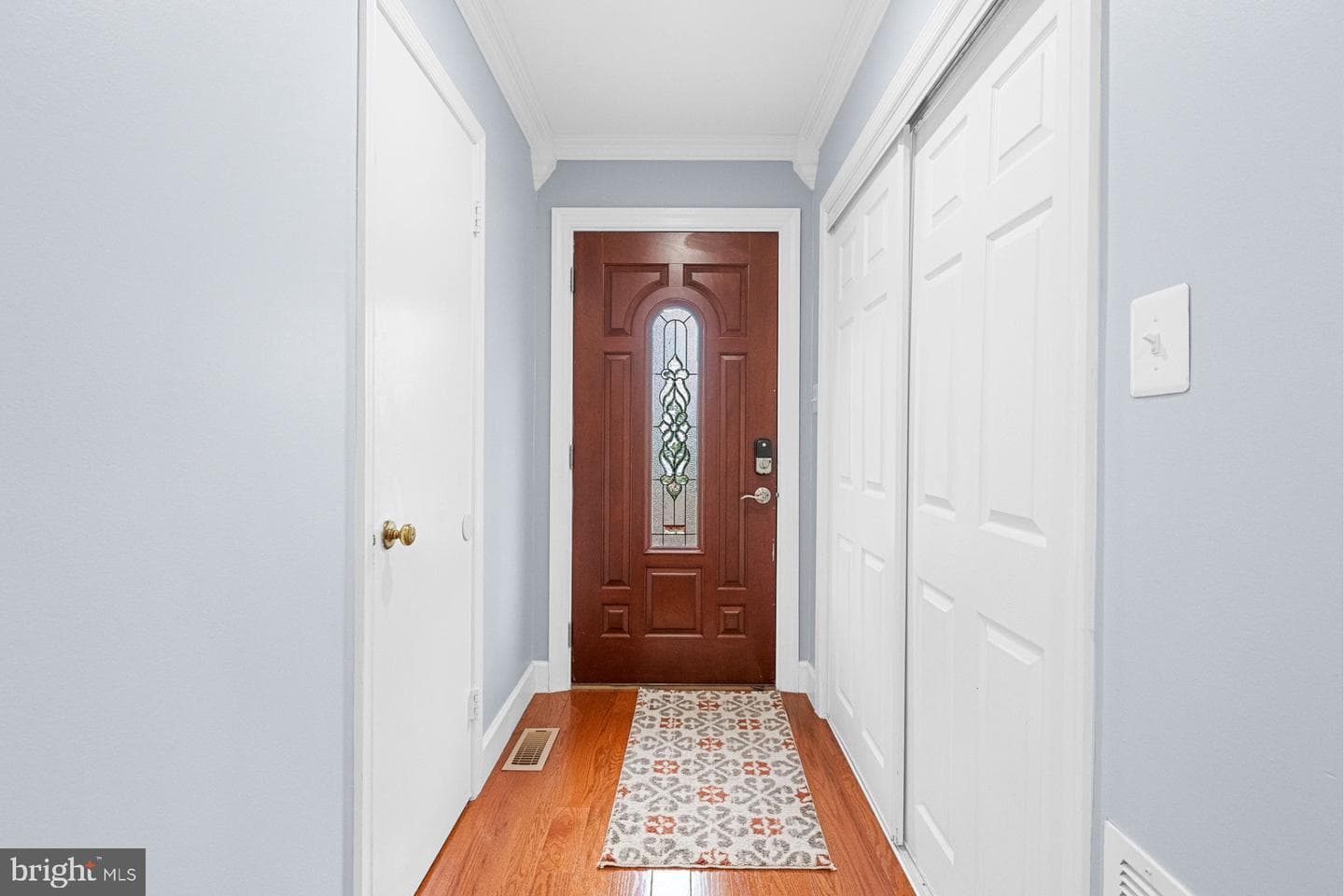 300 Holly Court photo 3