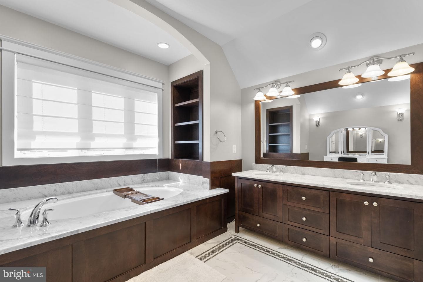 7602 Virginia Lane photo 32