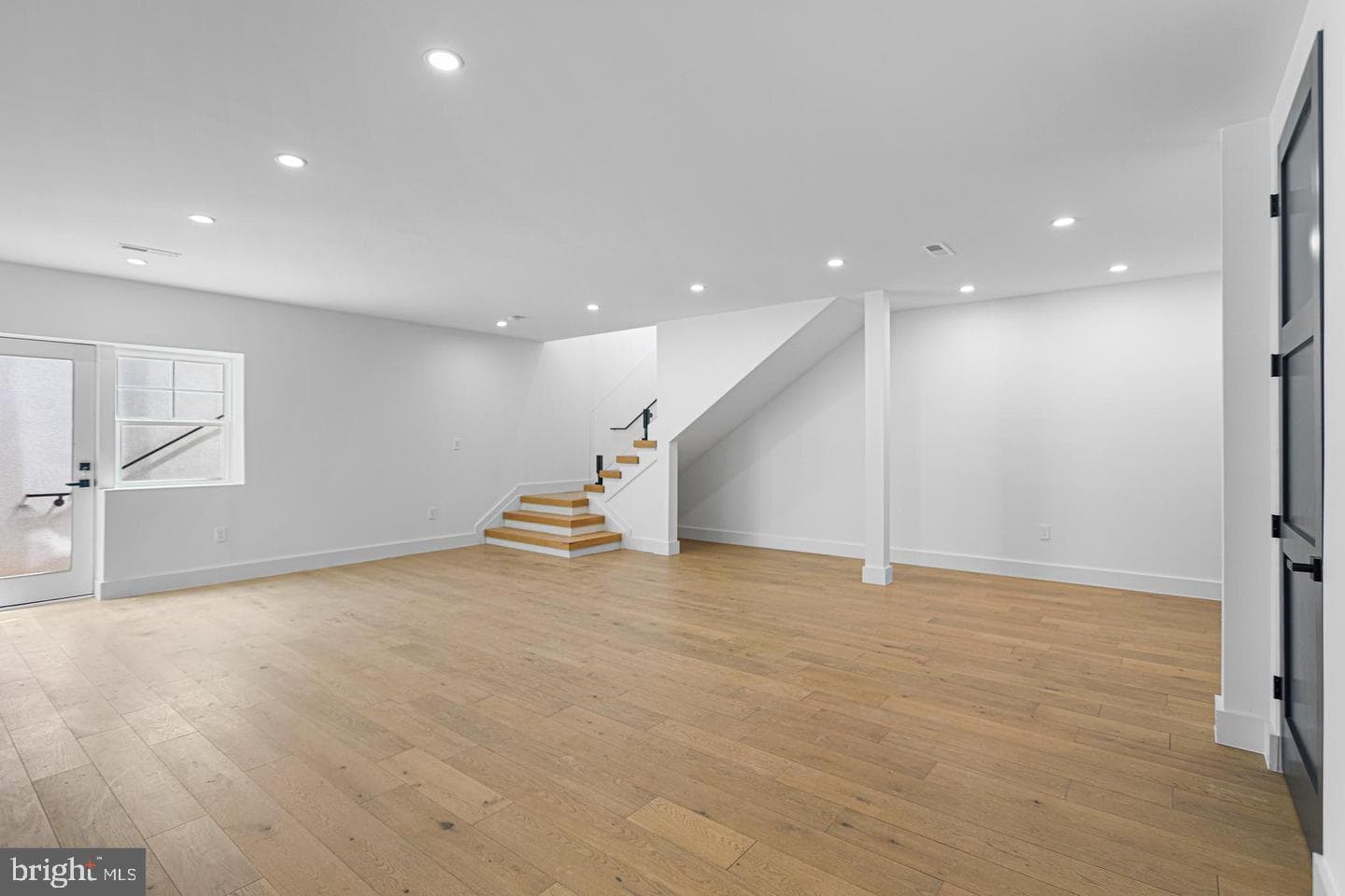1733 Chain Bridge Road photo 45