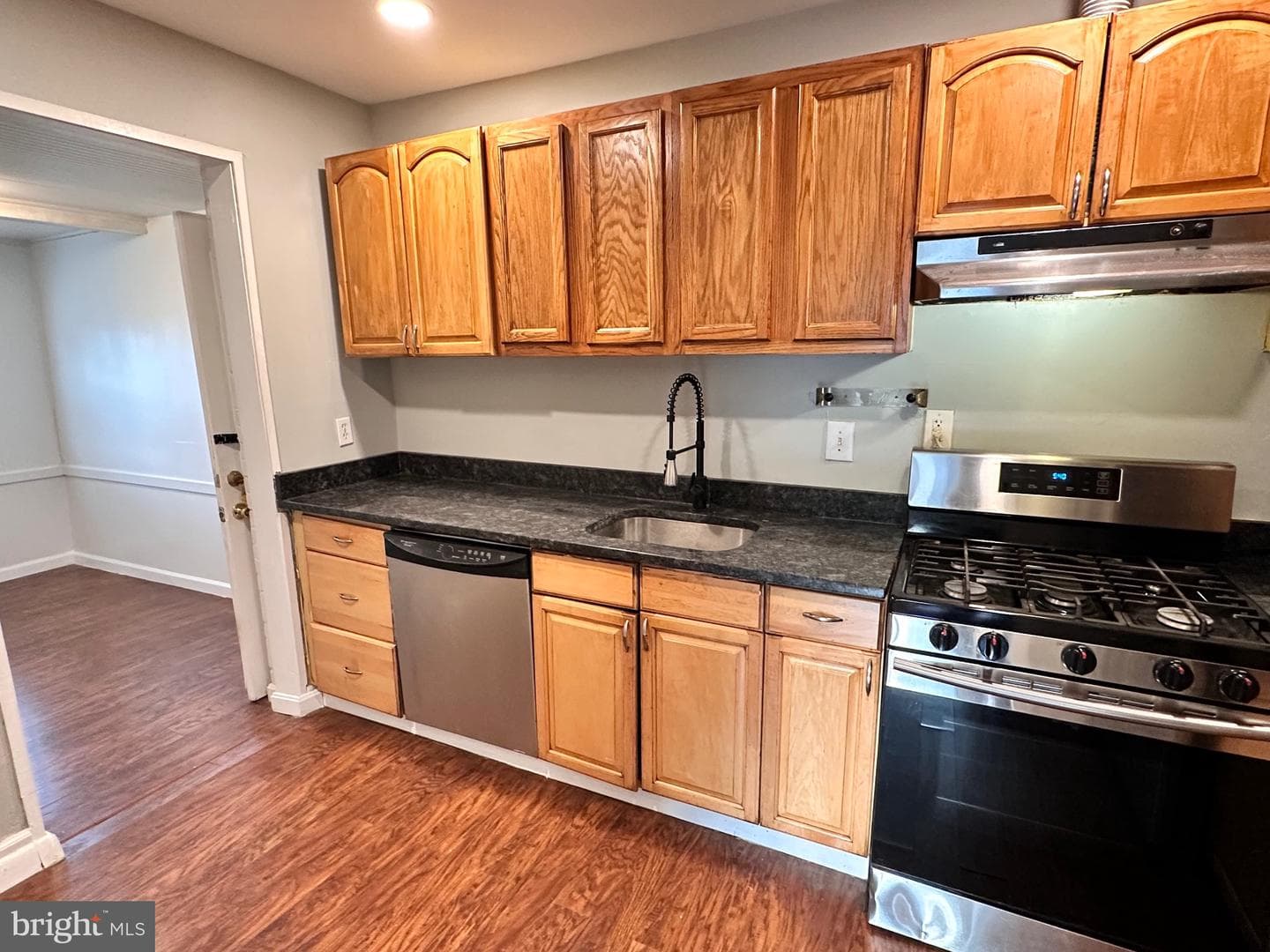 6301 The Parkway photo 5
