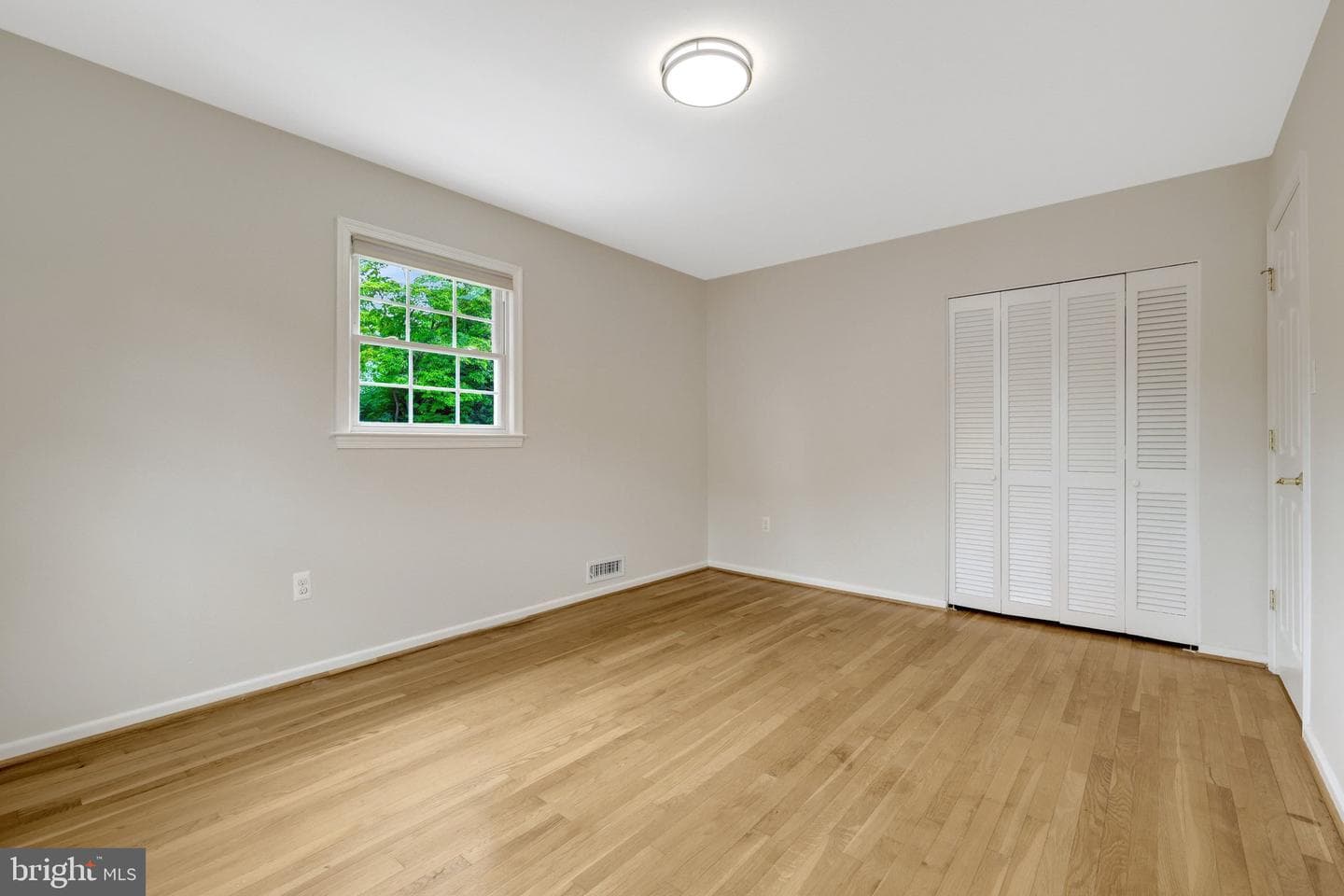 9217 Santayana Drive photo 33