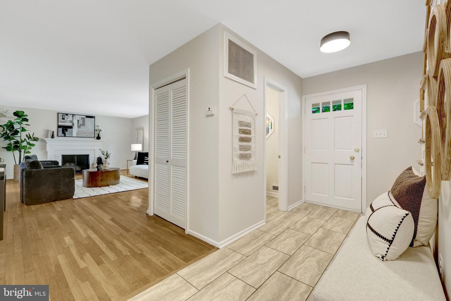 9217 Santayana Drive photo 5