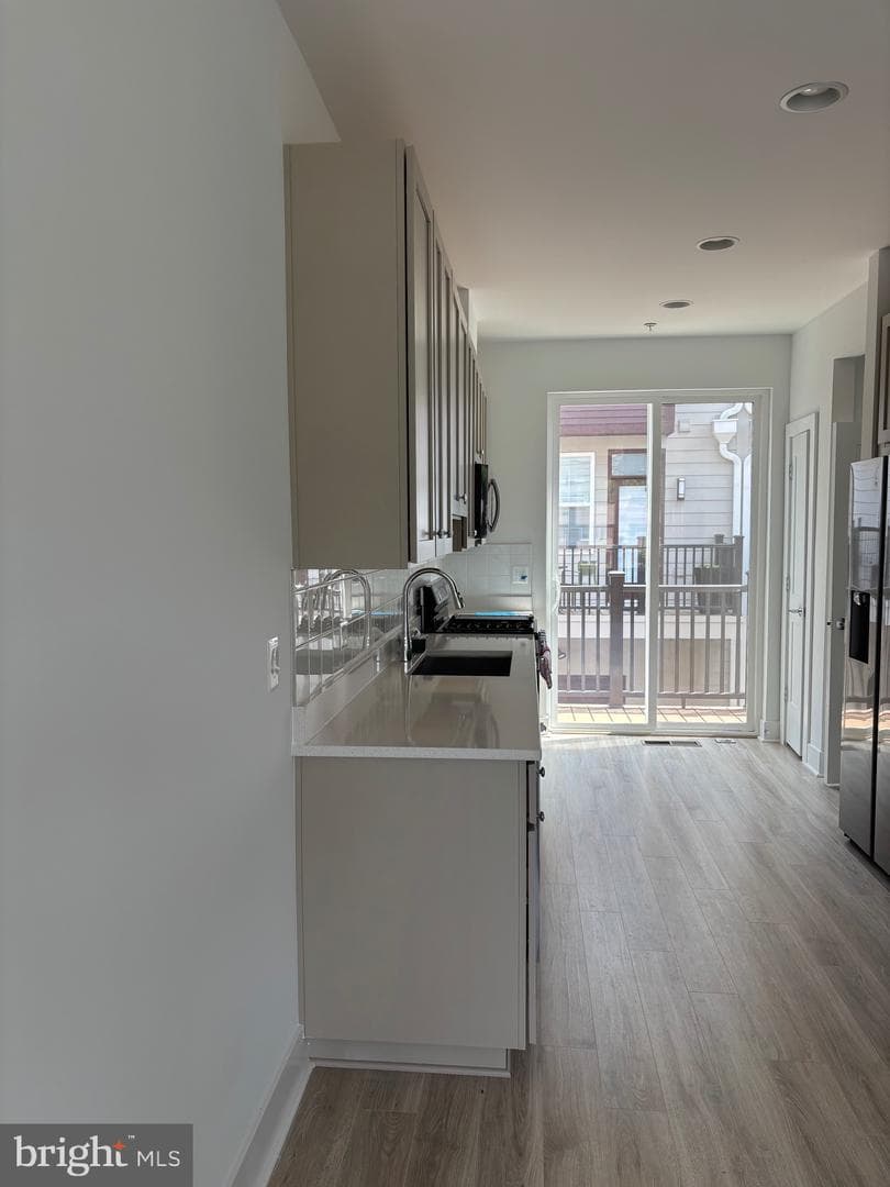 7373 Arlington Boulevard photo 26