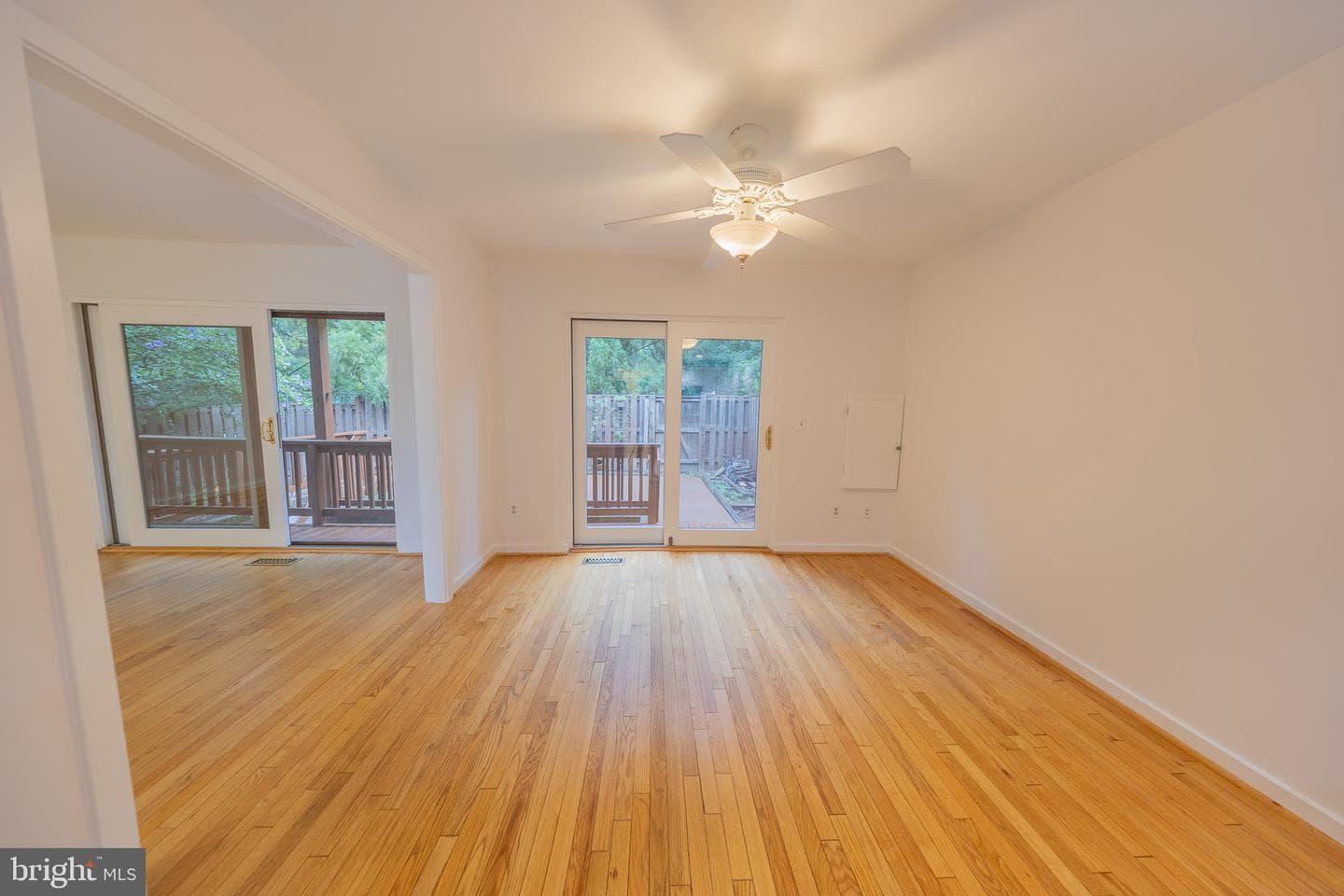 2201 Cedar Cove Court photo 5