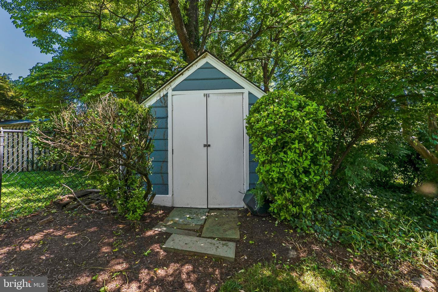 2915 Marshall Street photo 38