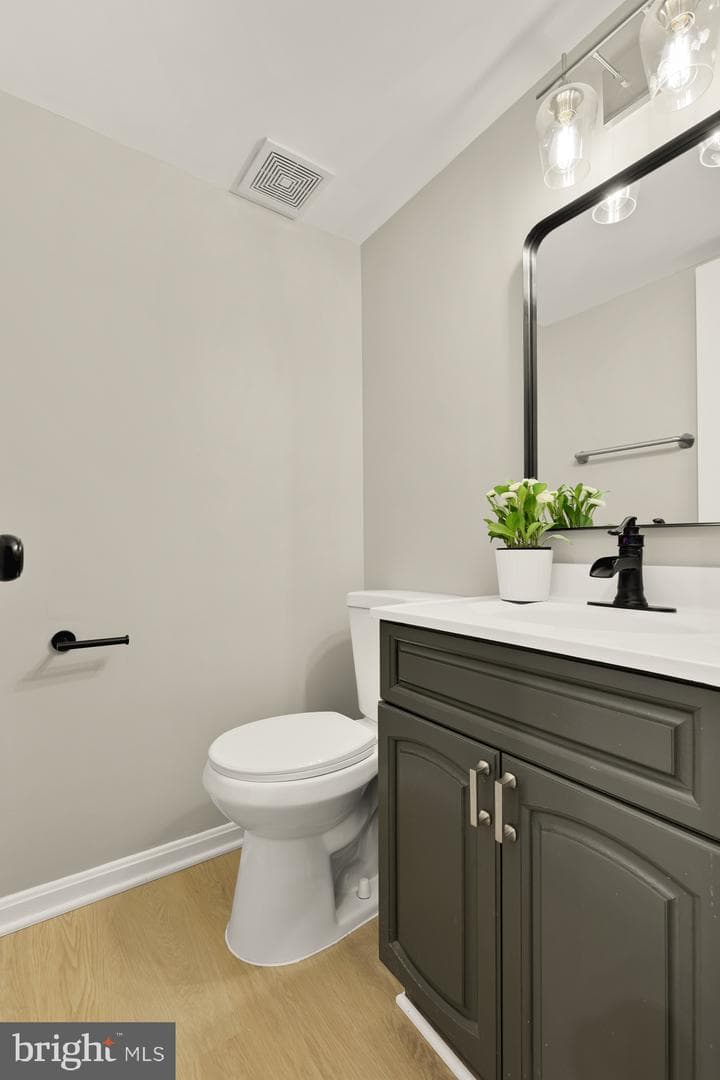 6359 Fenestra Court #117-B photo 18