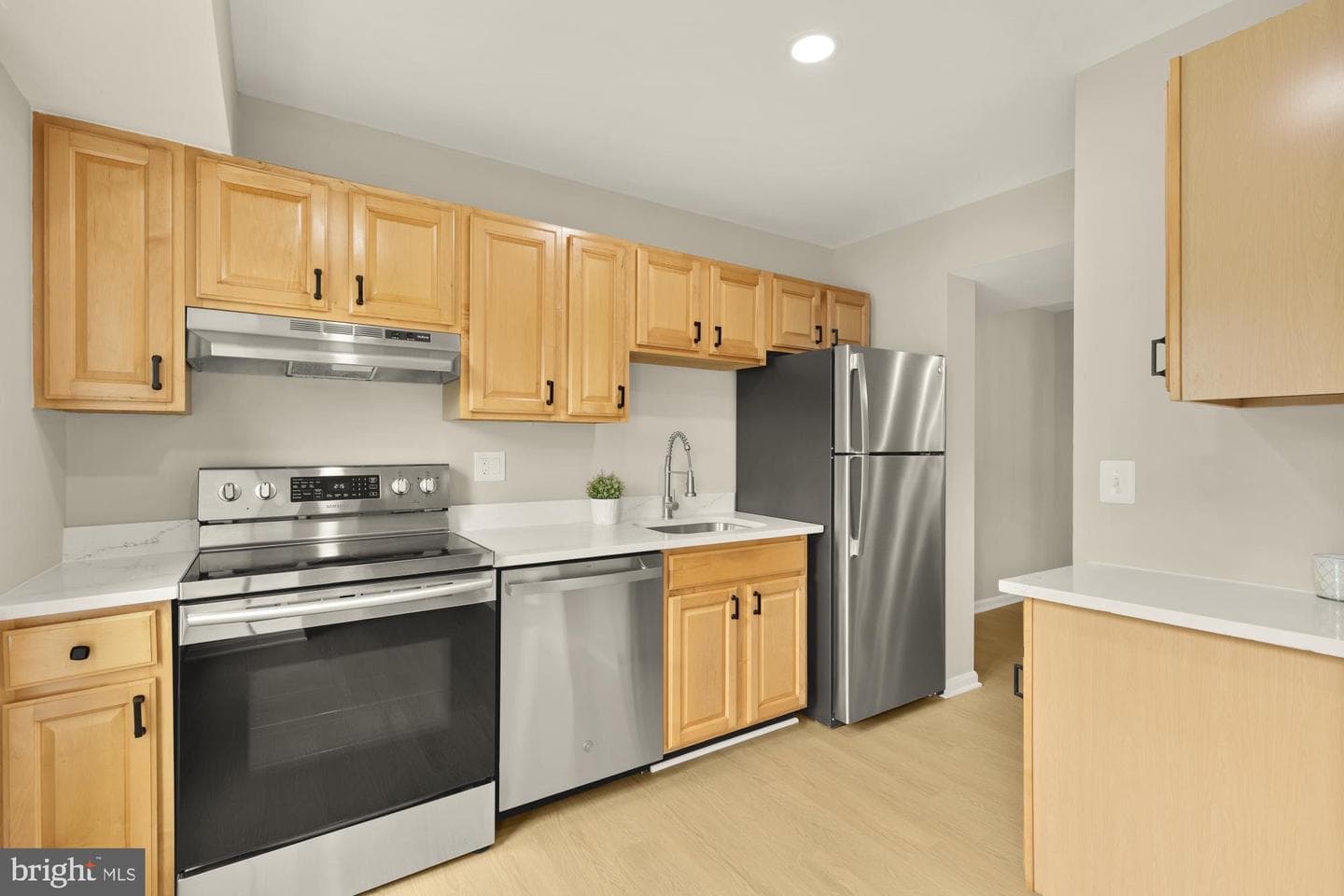 6359 Fenestra Court #117-B photo 8
