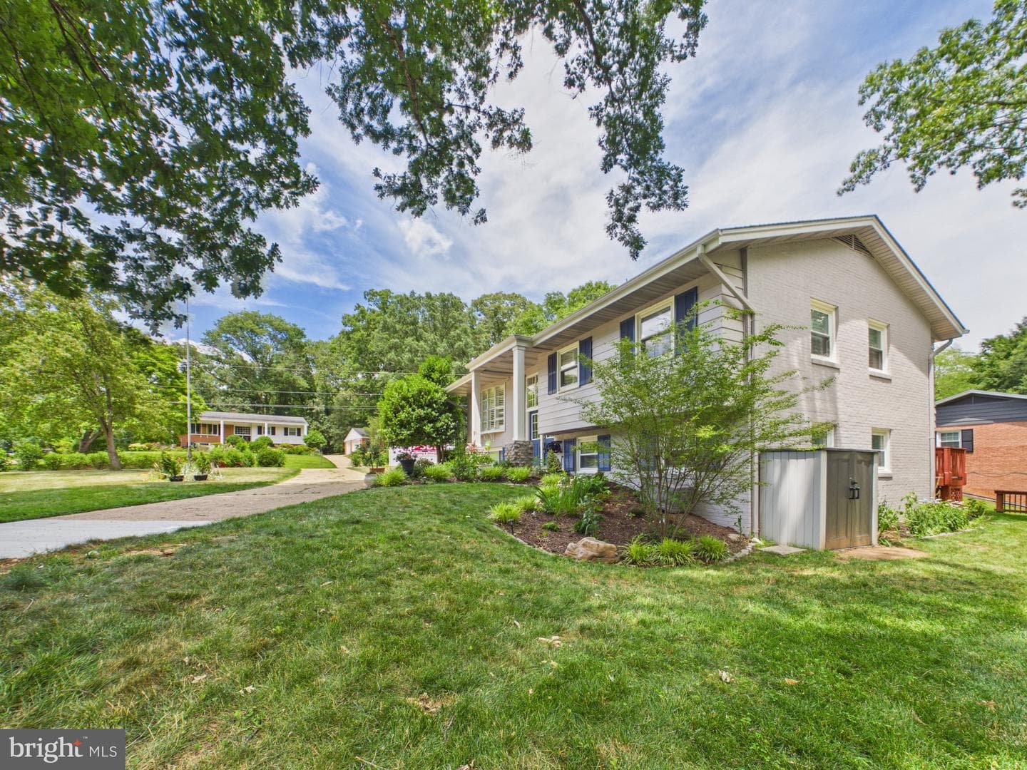 9201 Cherrytree Drive photo 3