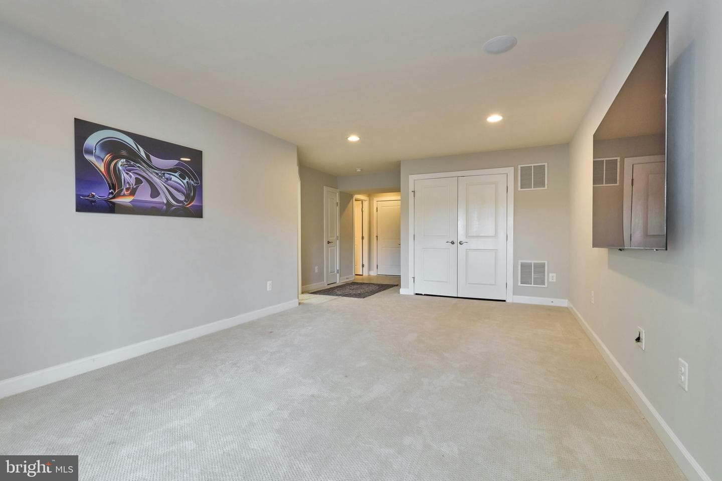 2358 Chadlington Road photo 21