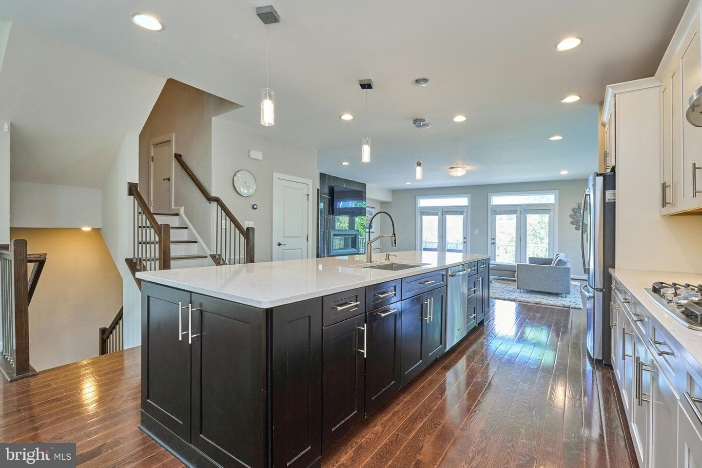 2358 Chadlington Road photo 25