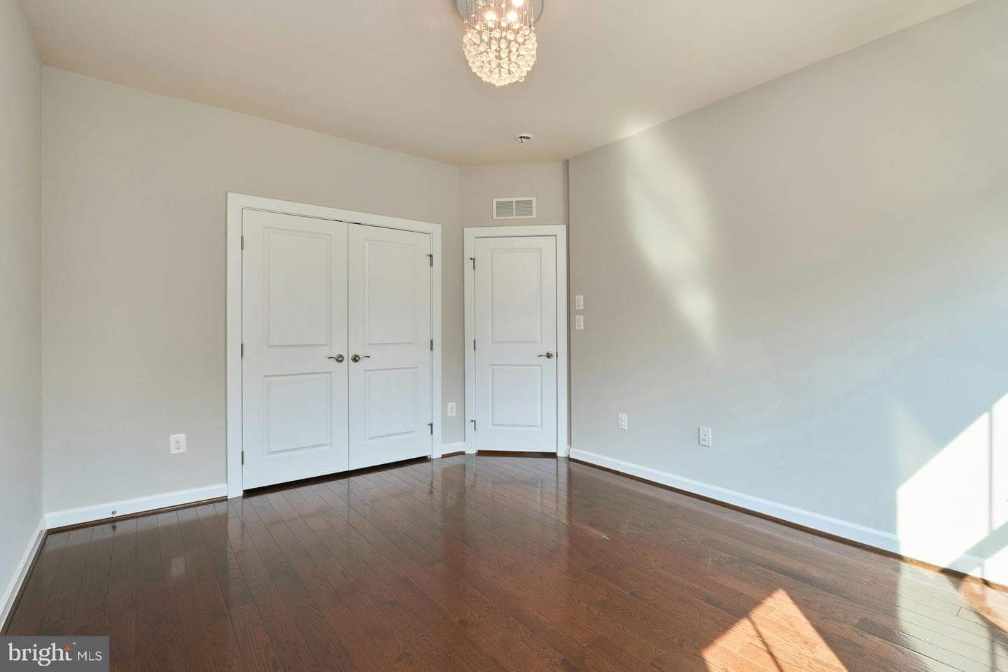 2358 Chadlington Road photo 42