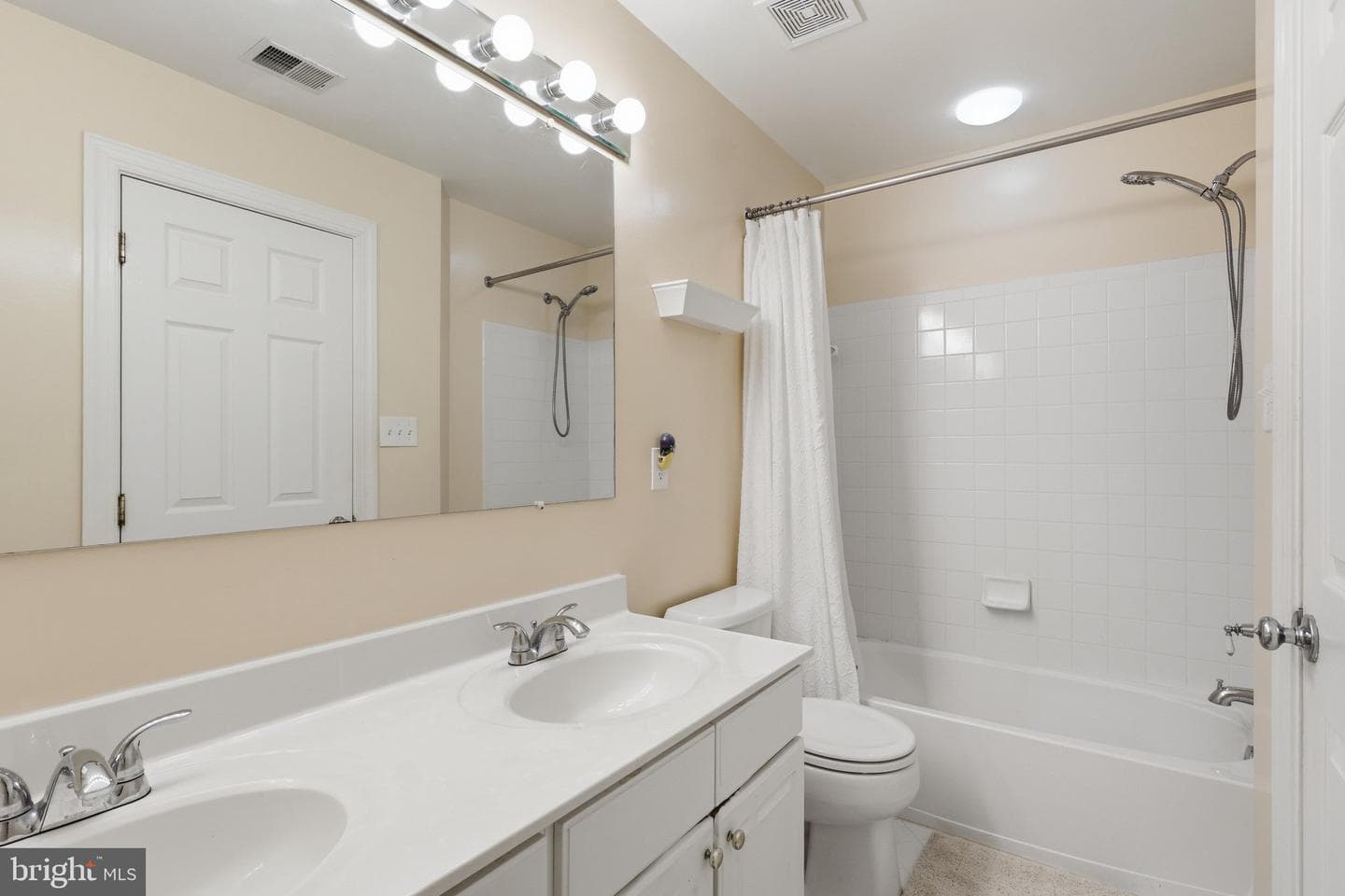 4530 Fair Valley Drive photo 29