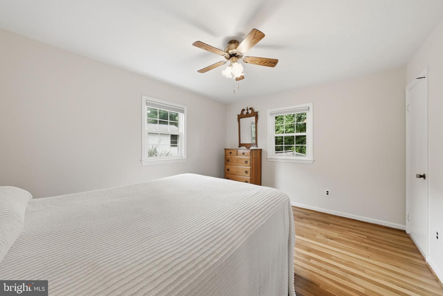 5004 Linette Lane photo 26