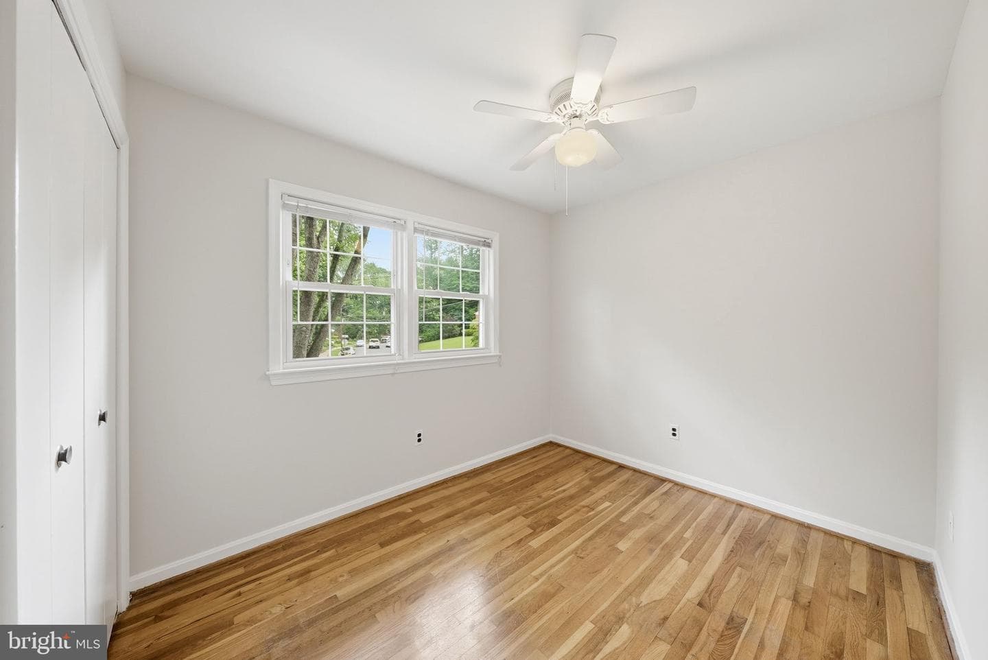 5004 Linette Lane photo 30