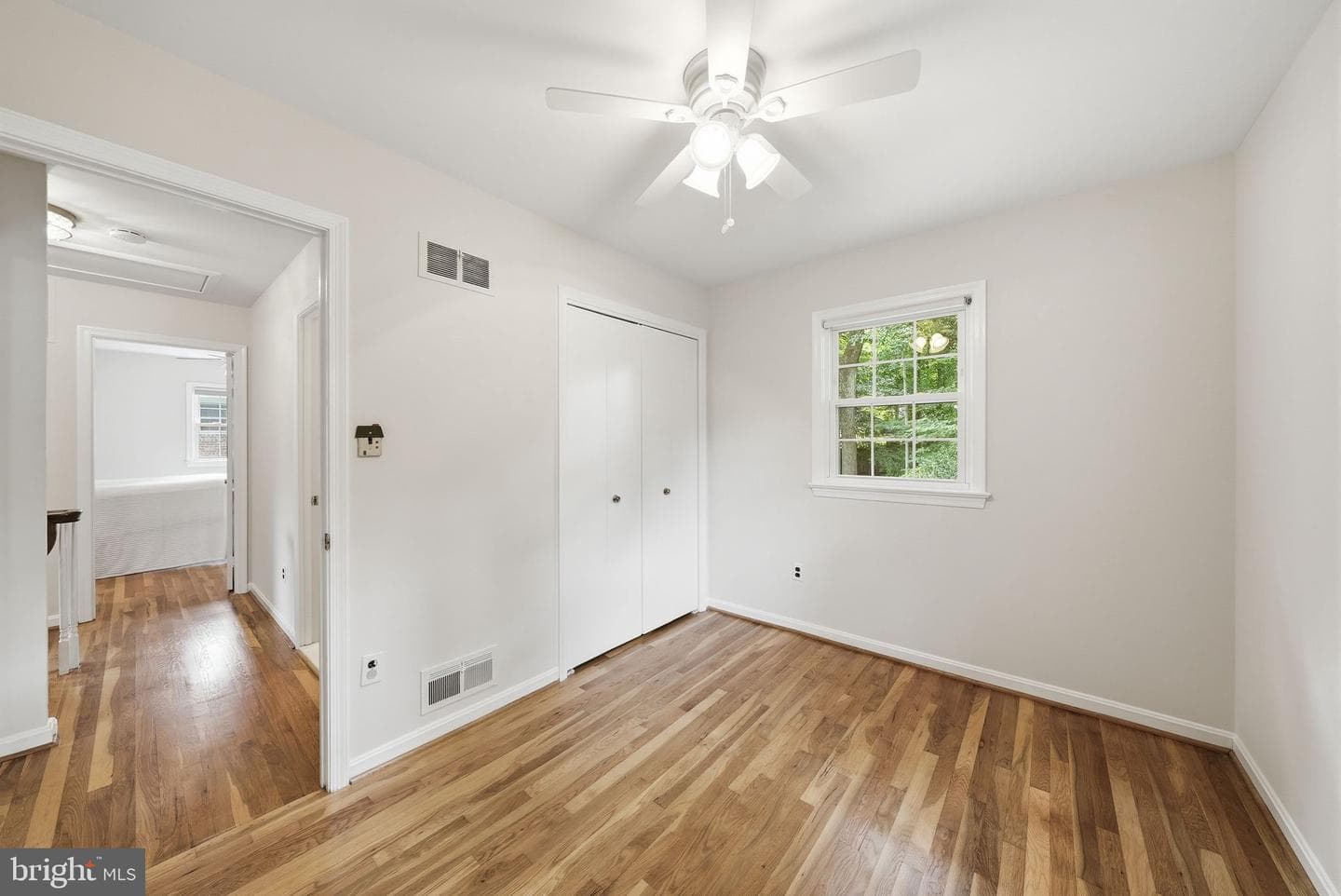 5004 Linette Lane photo 35