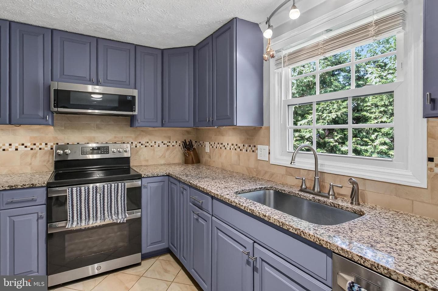 1057 Burwick Drive photo 15