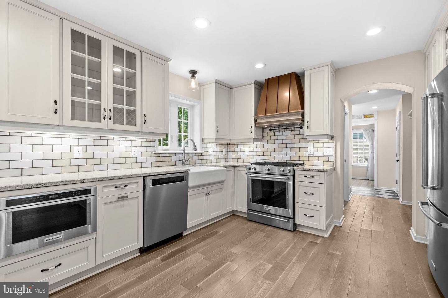 5110 Holden Street photo 11