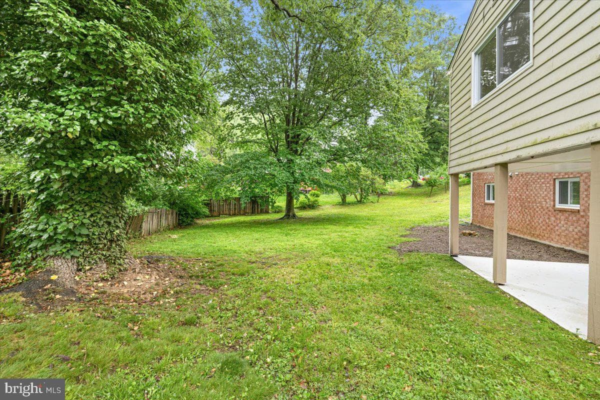 8624 Parliament Drive photo 43