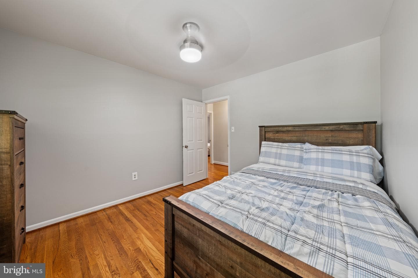 9809 Bacon Court photo 24