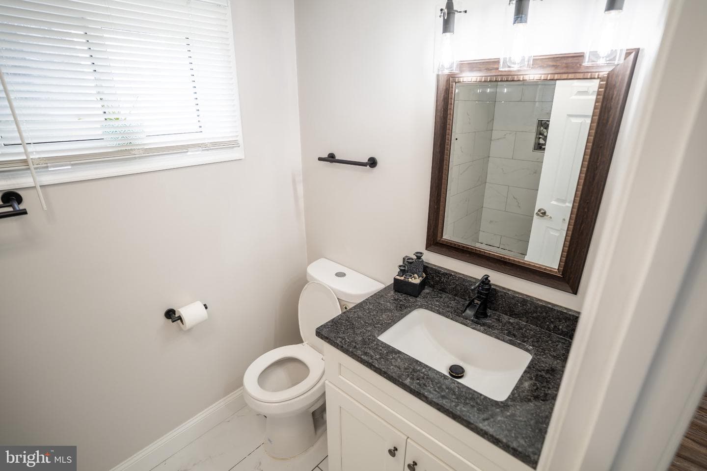 8926 Sylvania Street photo 31