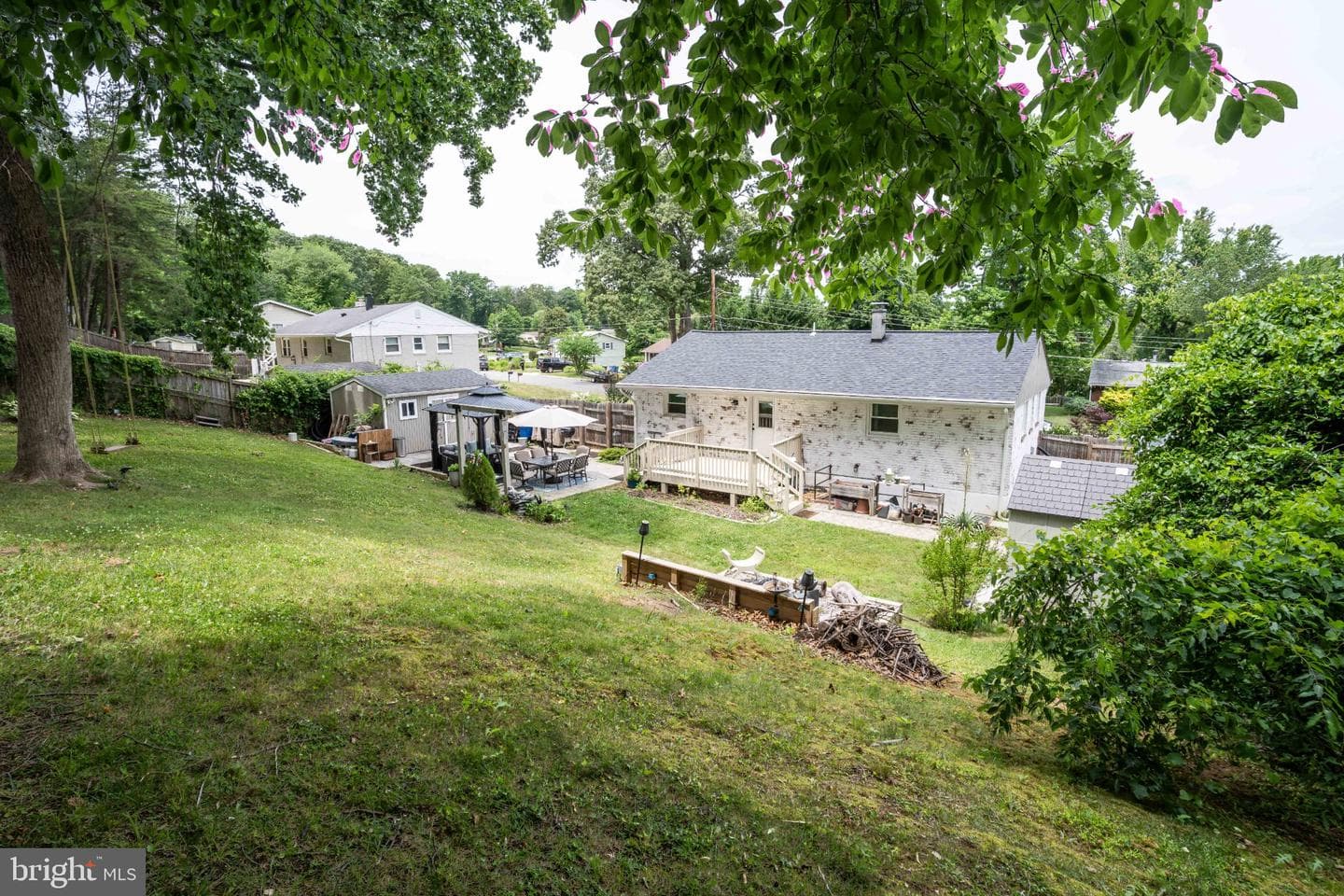 8926 Sylvania Street photo 40