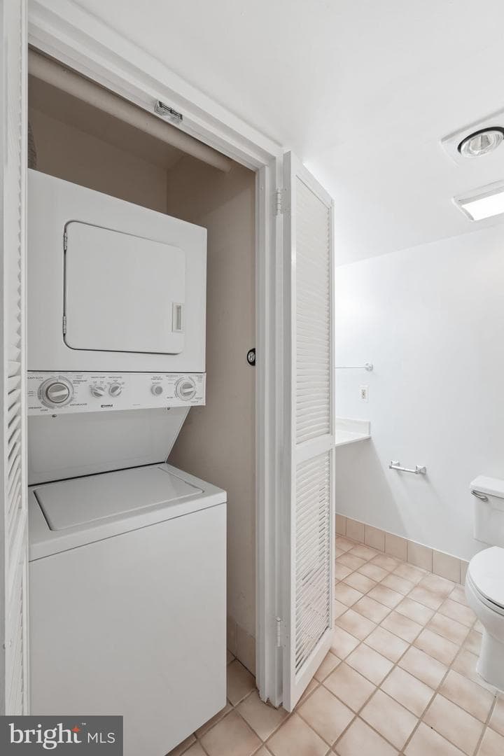 1808 Old Meadow Road #503 photo 12