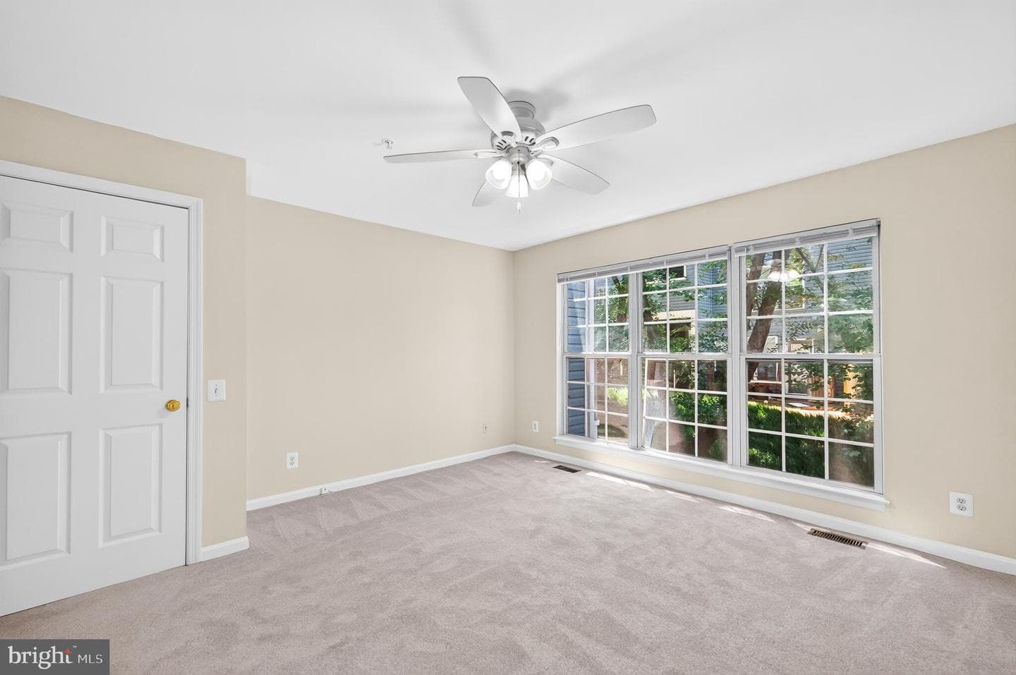 2293 Village Crossing Road photo 11