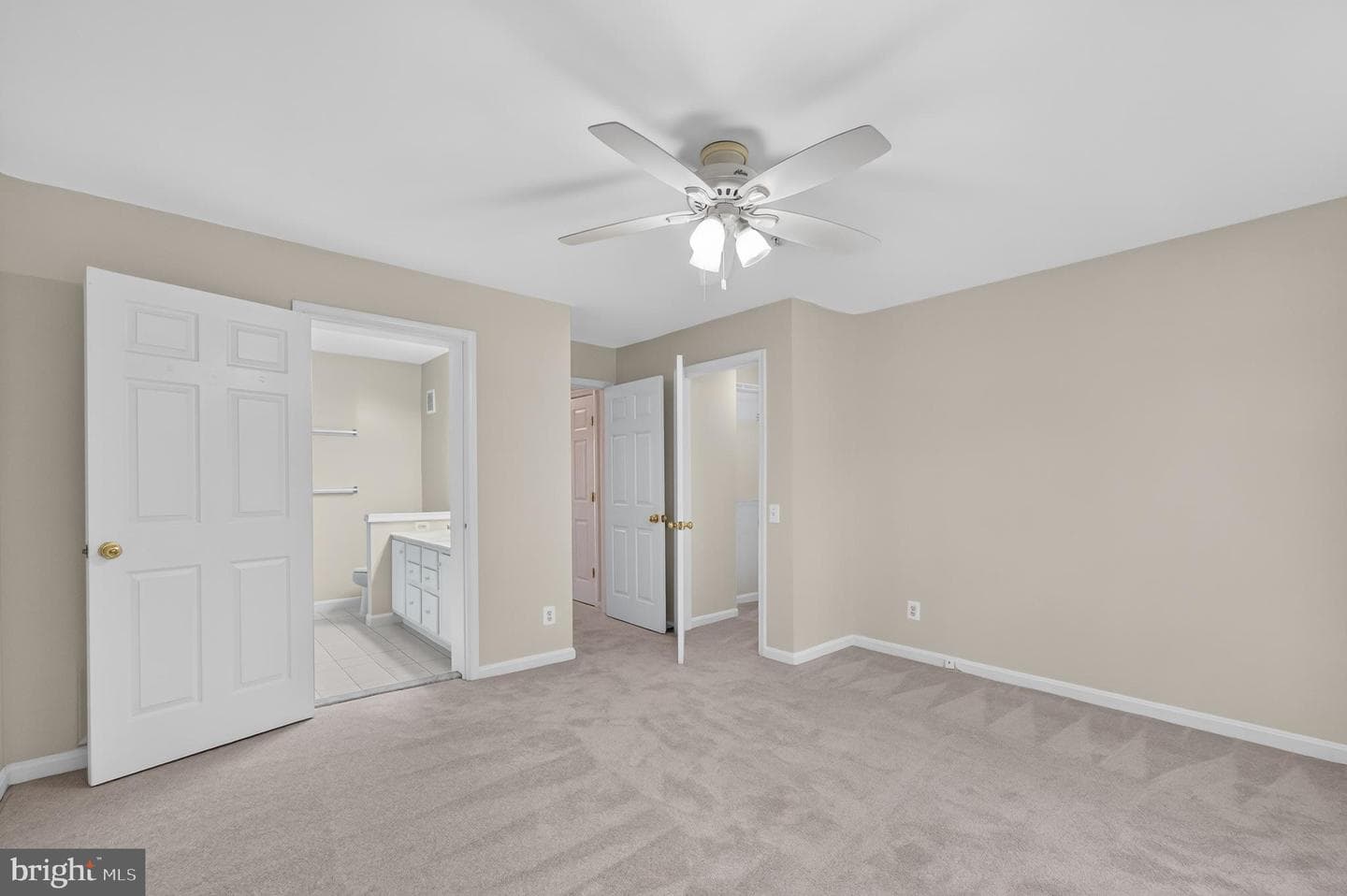 2293 Village Crossing Road photo 13