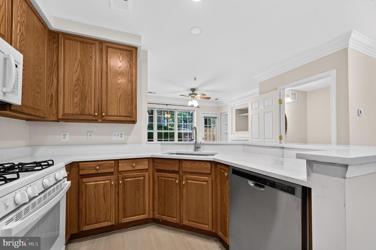 2293 Village Crossing Road photo 3