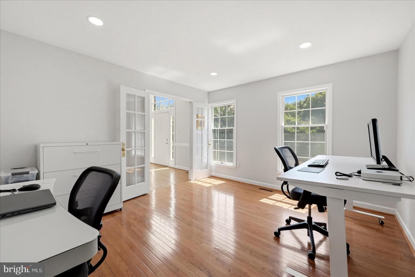 8814 Surrey Court photo 12