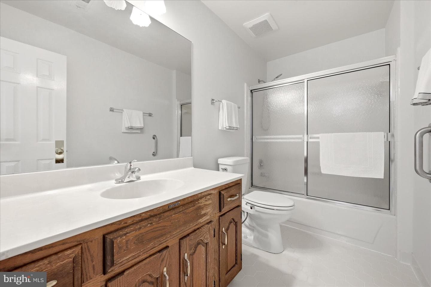 8814 Surrey Court photo 19