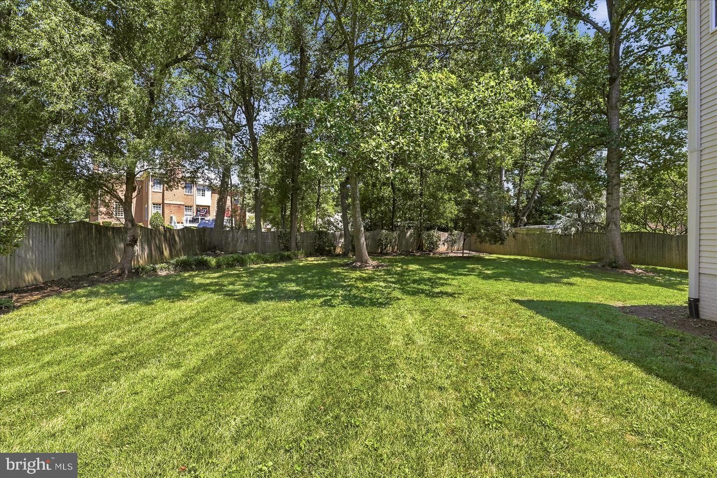 8814 Surrey Court photo 25