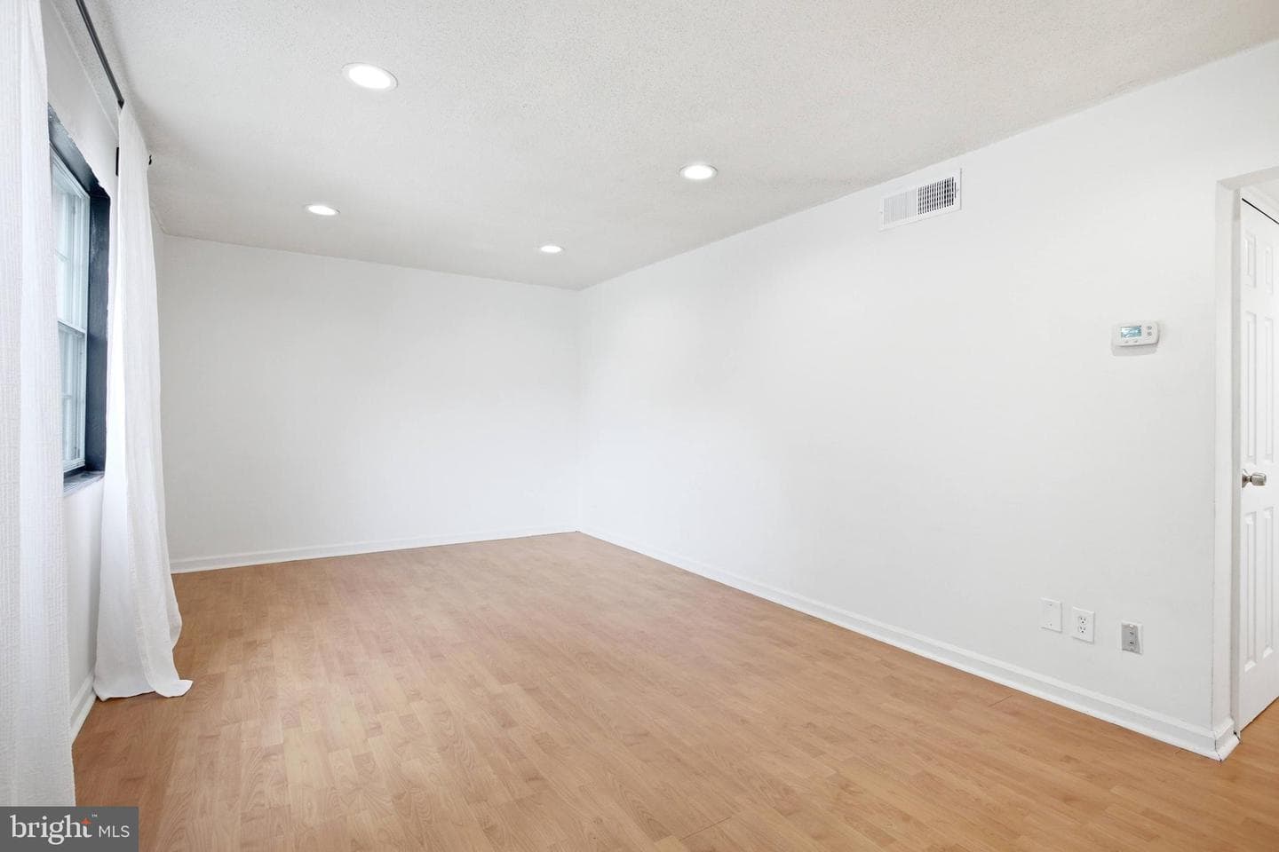2900 Peyton Randolph Drive #201 photo 11