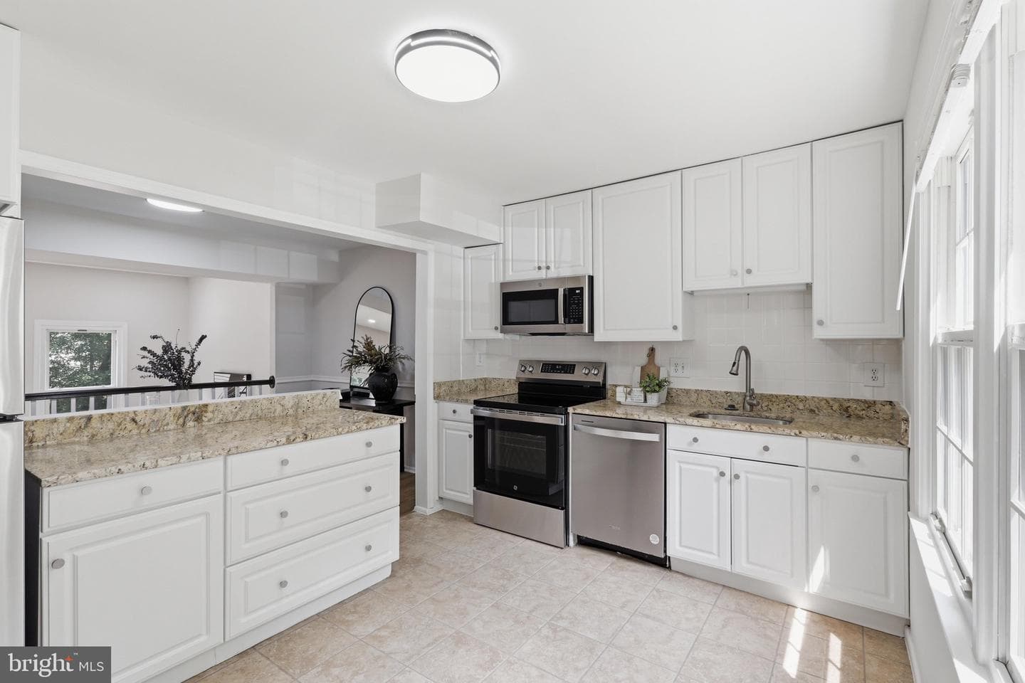 8398 Uxbridge Court photo 7