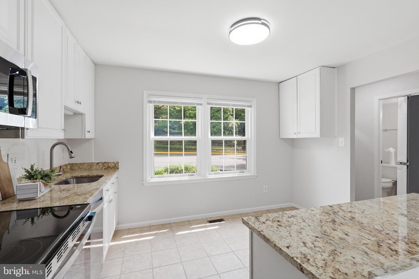 8398 Uxbridge Court photo 9