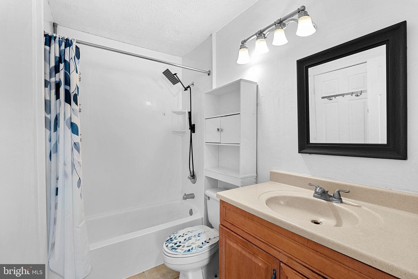 12110 Green Leaf Court #202 photo 31