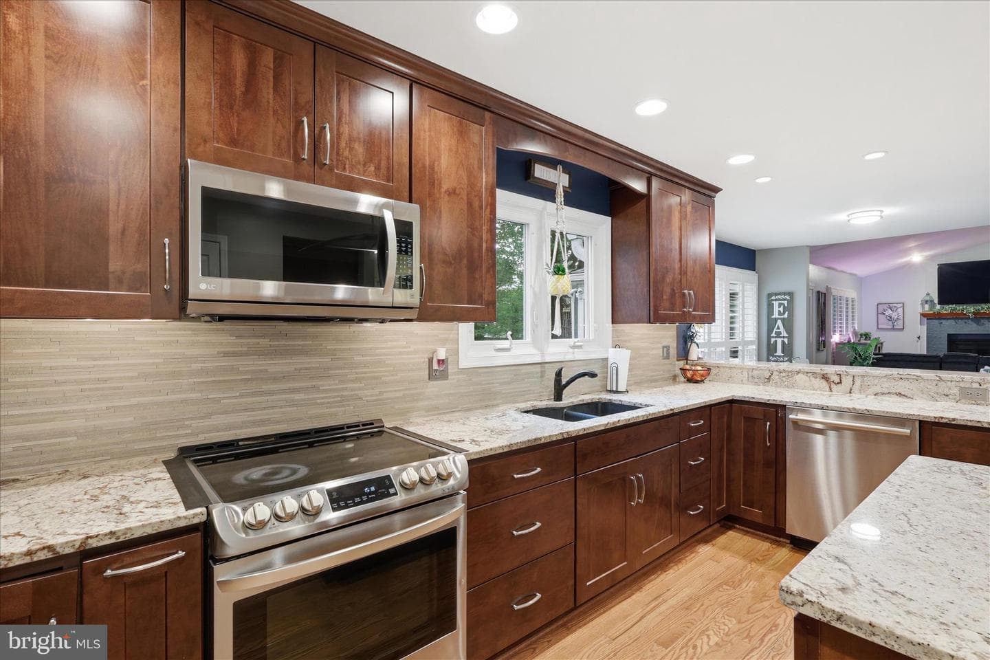 1498 Powells Tavern Place photo 11