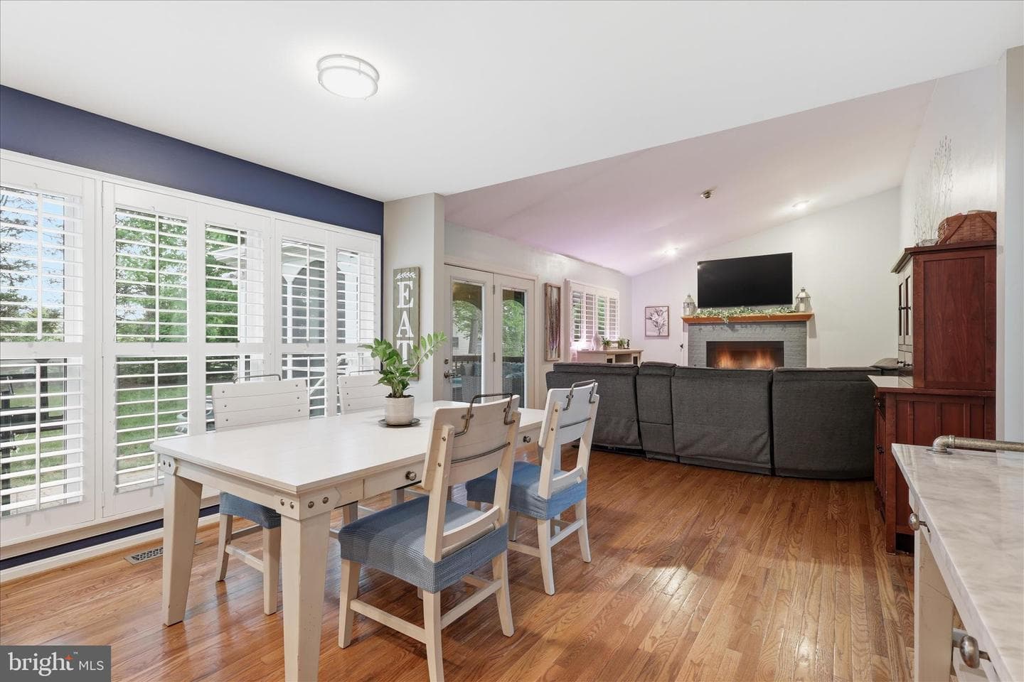 1498 Powells Tavern Place photo 13