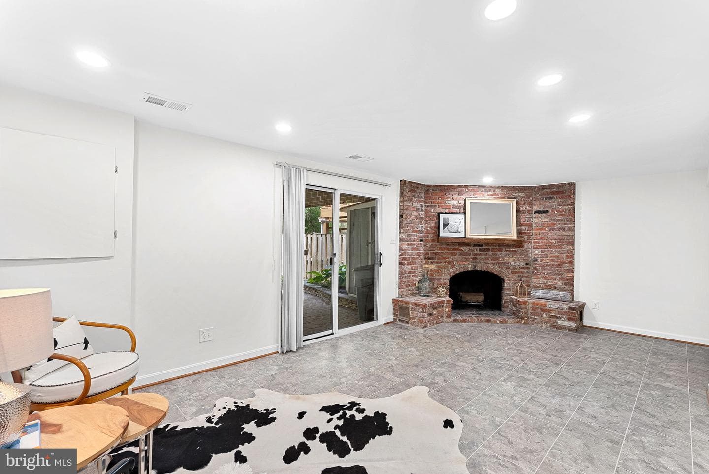 5422 Bromyard Court photo 34