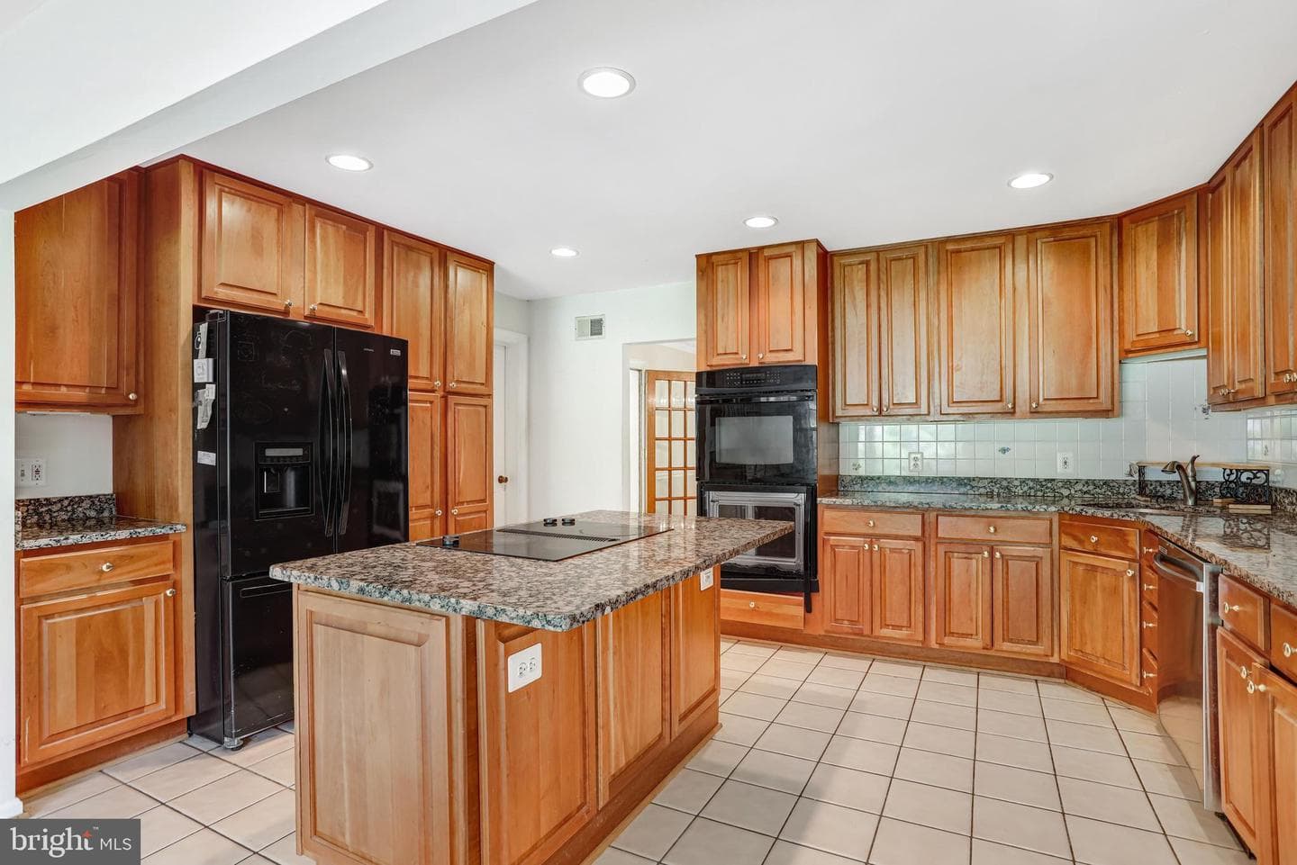 12104 Vale Road photo 12