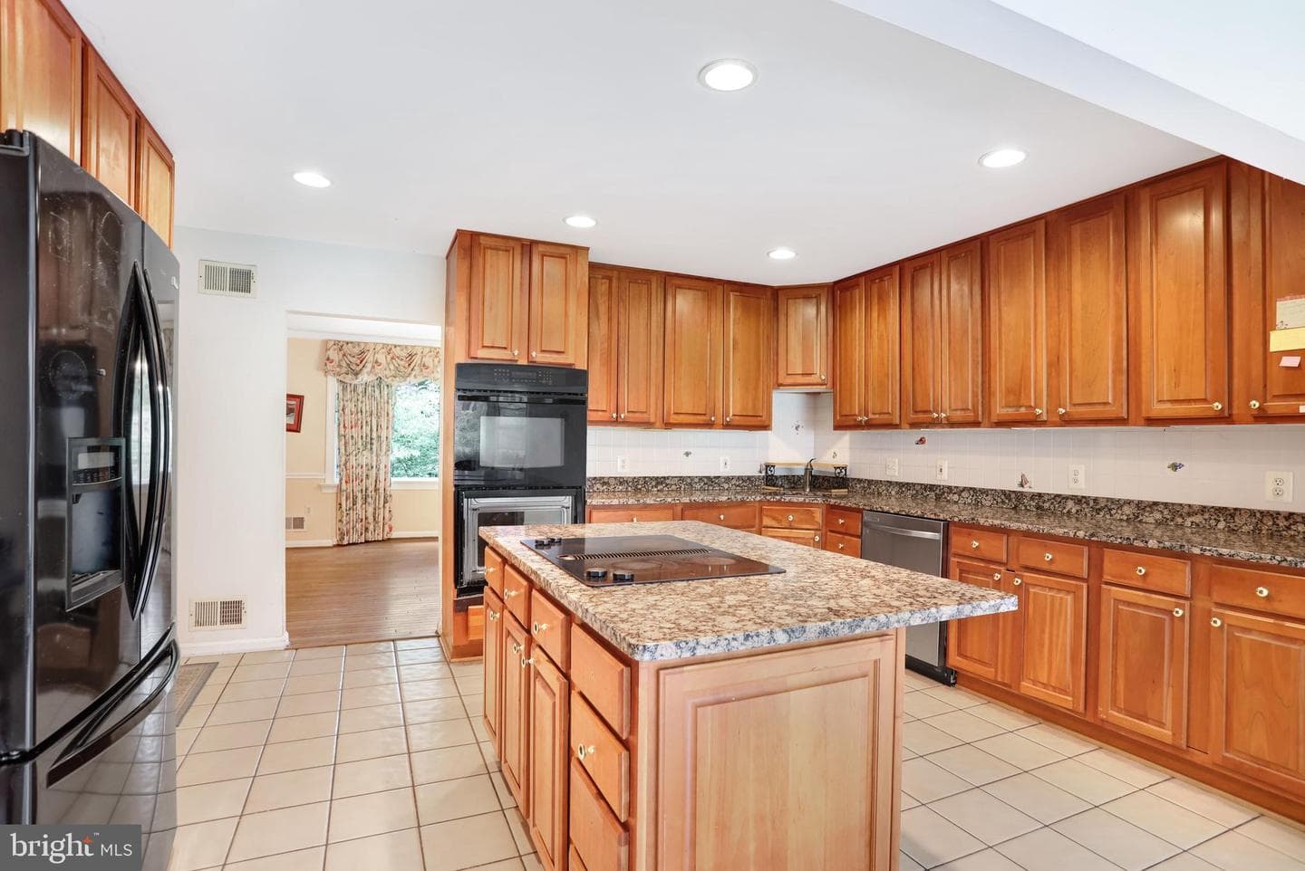 12104 Vale Road photo 15