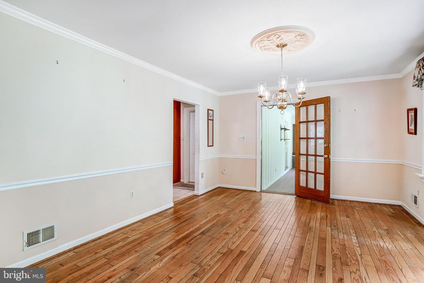 12104 Vale Road photo 19