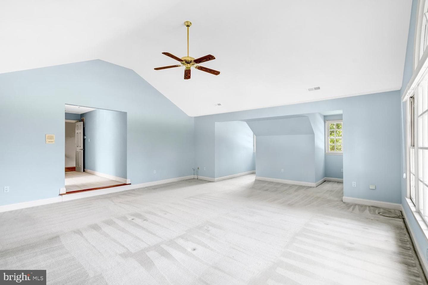 9400 Ludgate Drive photo 30
