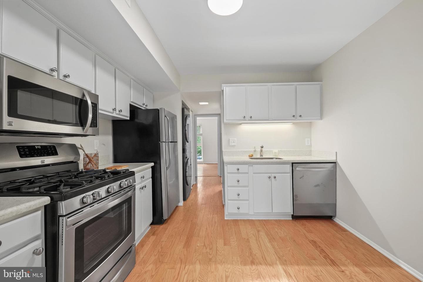 2060 Royal Fern Court #11a photo 10