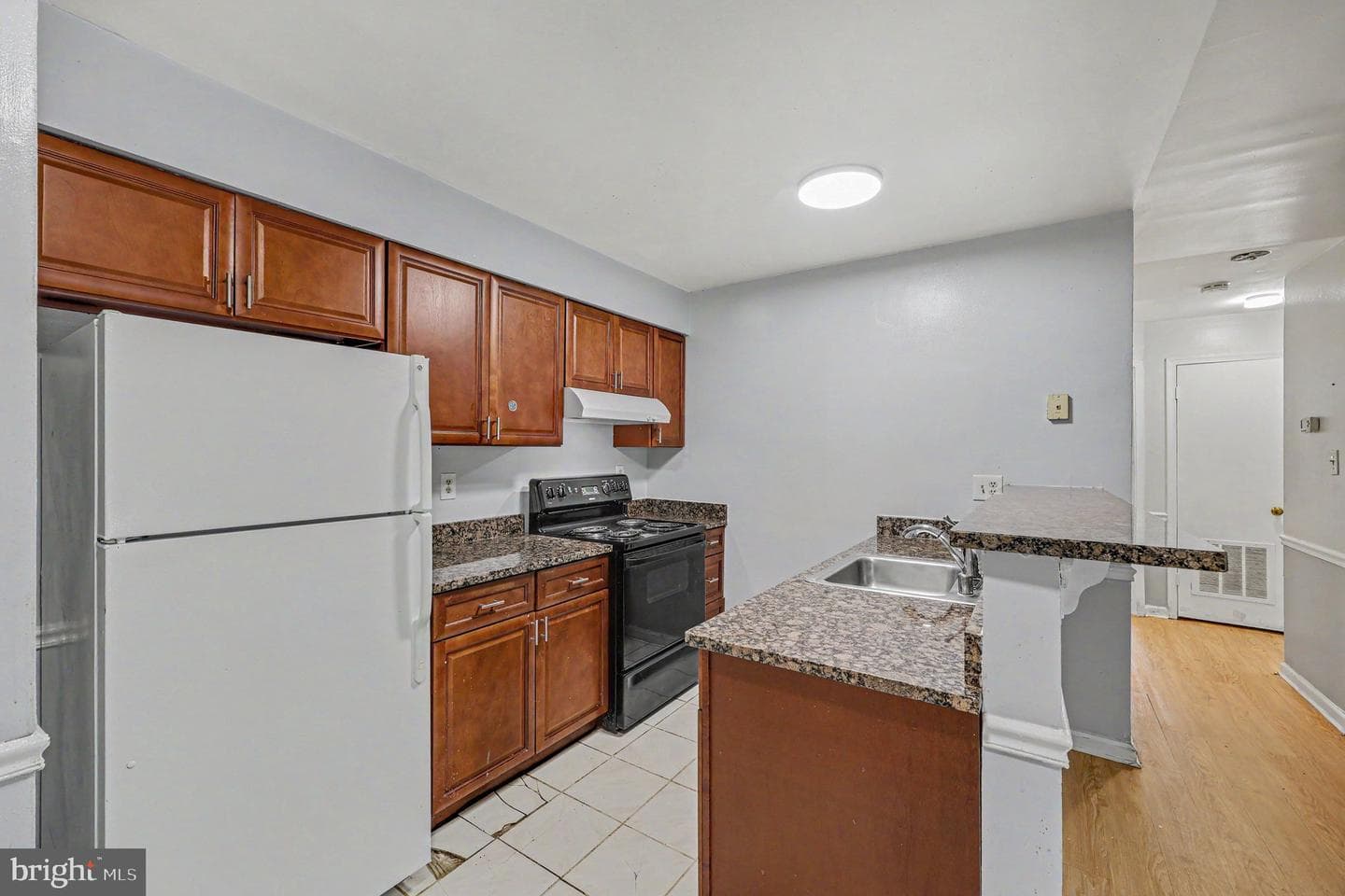 5386 Bedford Terrace #b photo 8