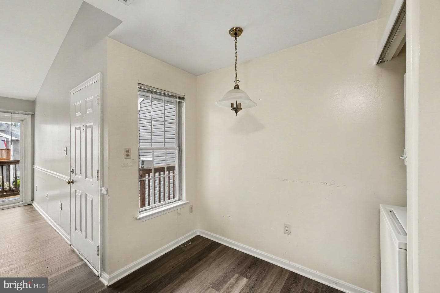 8619 Beekman Place #19d photo 24