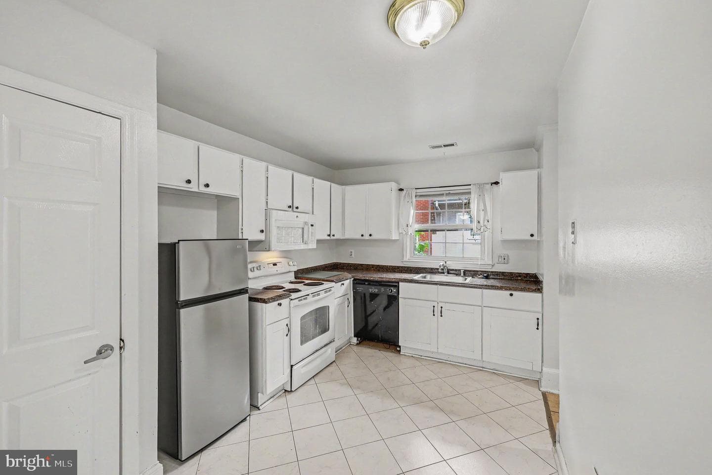 3118 Brosar Court photo 7