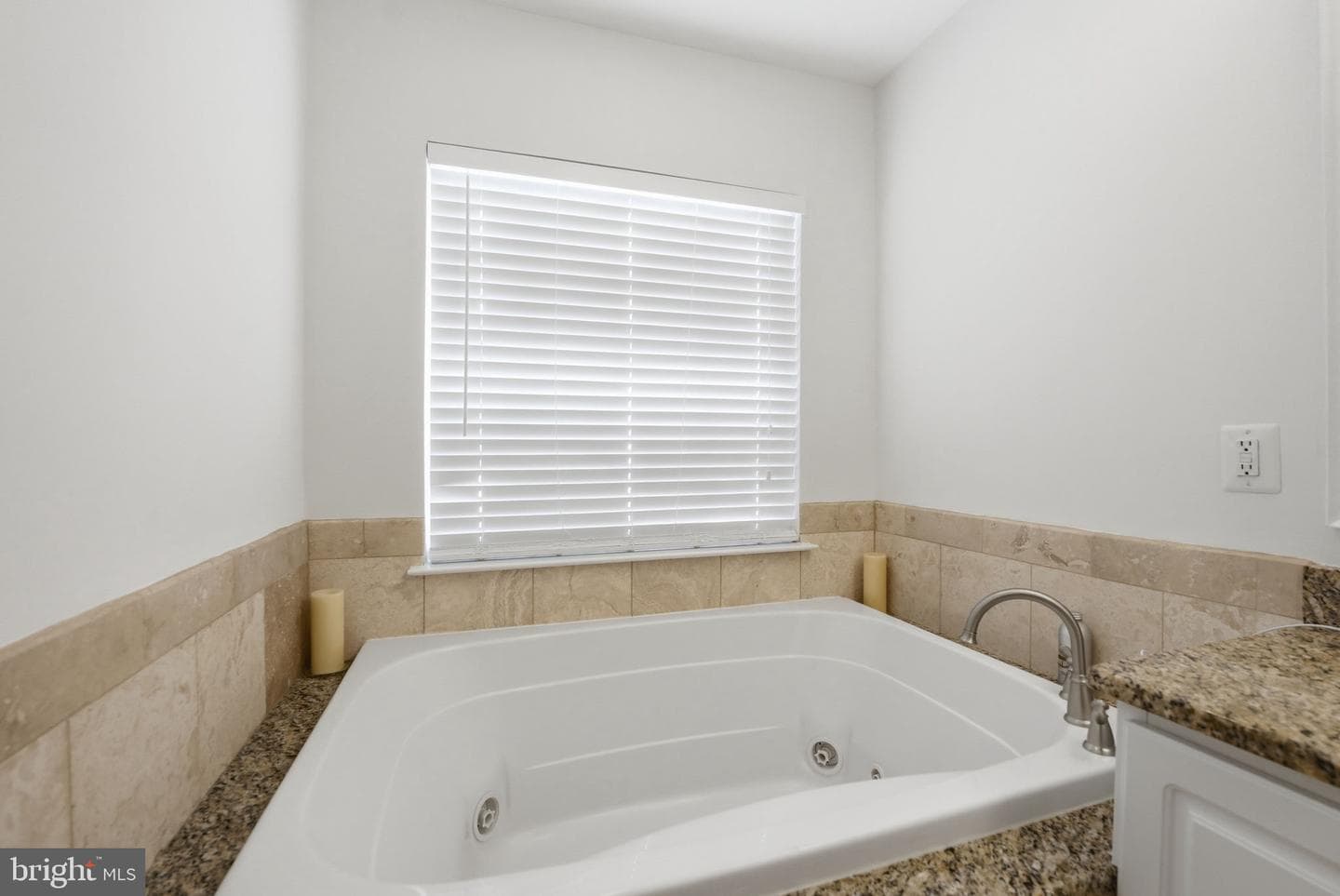 8656 Royal Worcester Lane photo 25