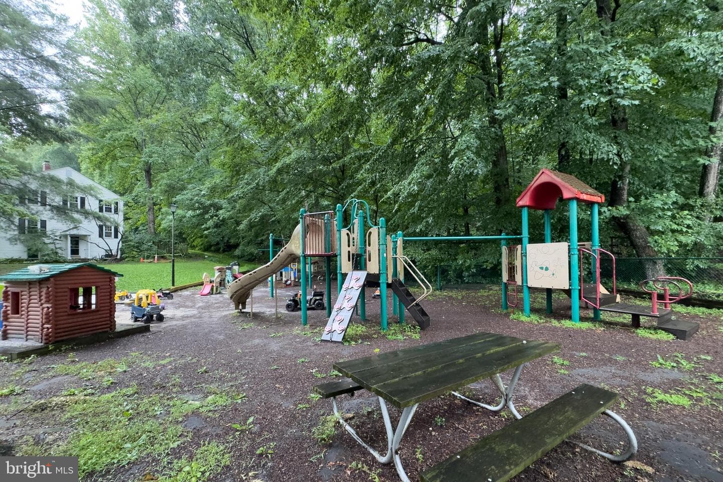 8402 Uxbridge Court photo 41