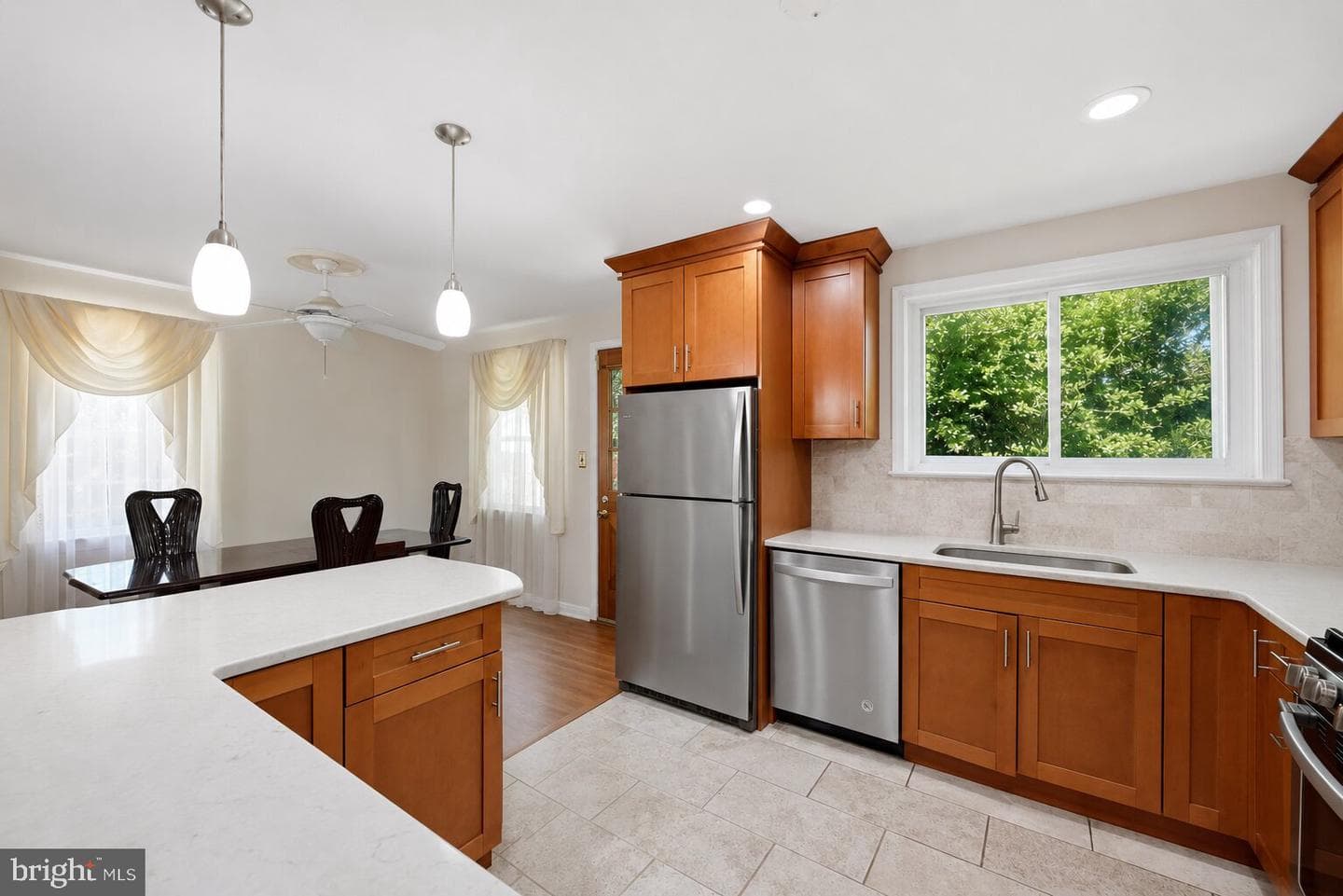 4908 Erie Street photo 5